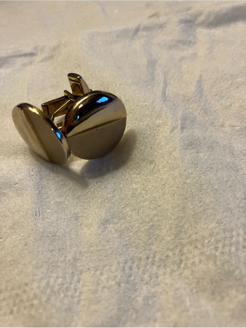 Classic gold ( half shinny and half brushed) Men's cuff links